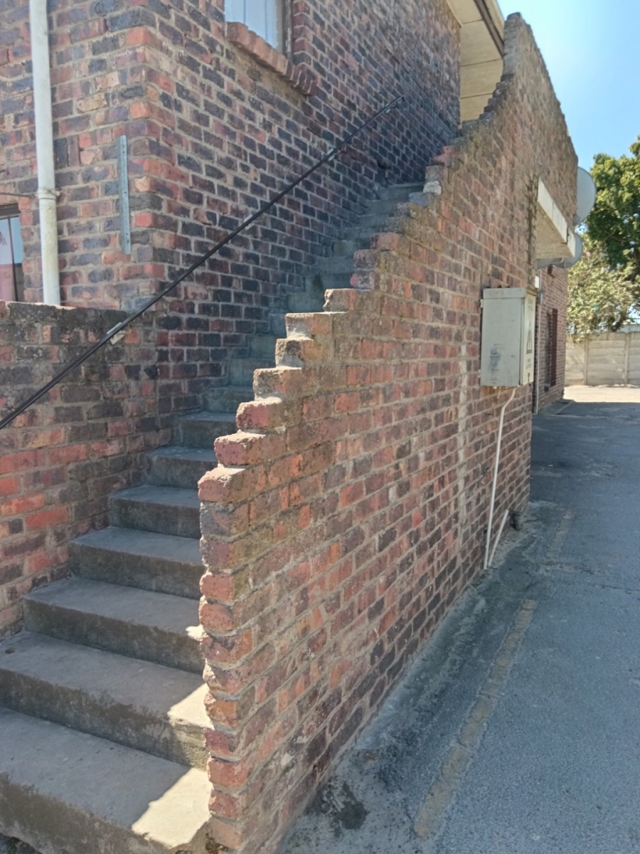 2 Bedroom Property for Sale in Belmont Park Western Cape